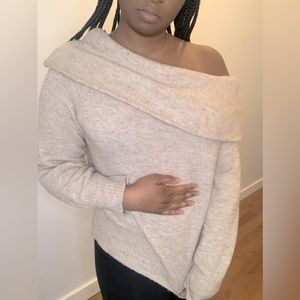Off the shoulder H&M sweater